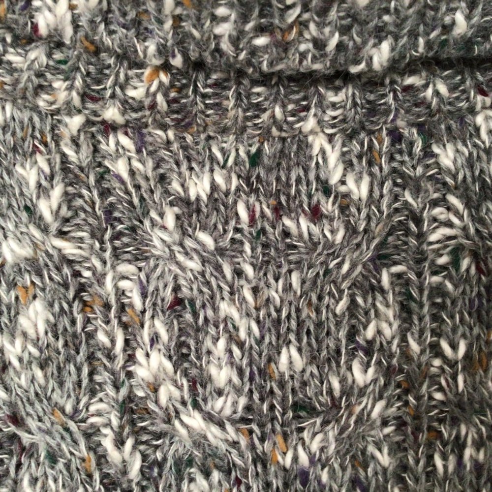 Illustrations - Vintage Gray Turtleneck Sweater with white, red, green, gold & p - Picture 3 of 7